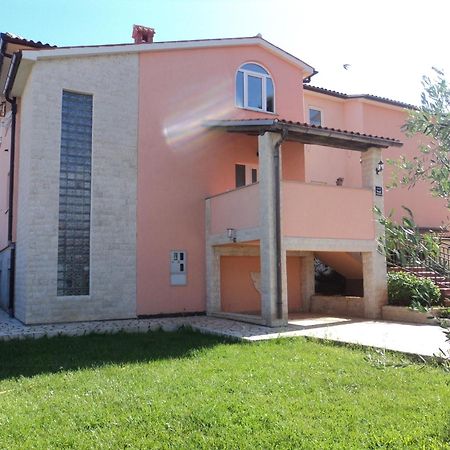 Apartments Vera Лижнян Екстер'єр фото