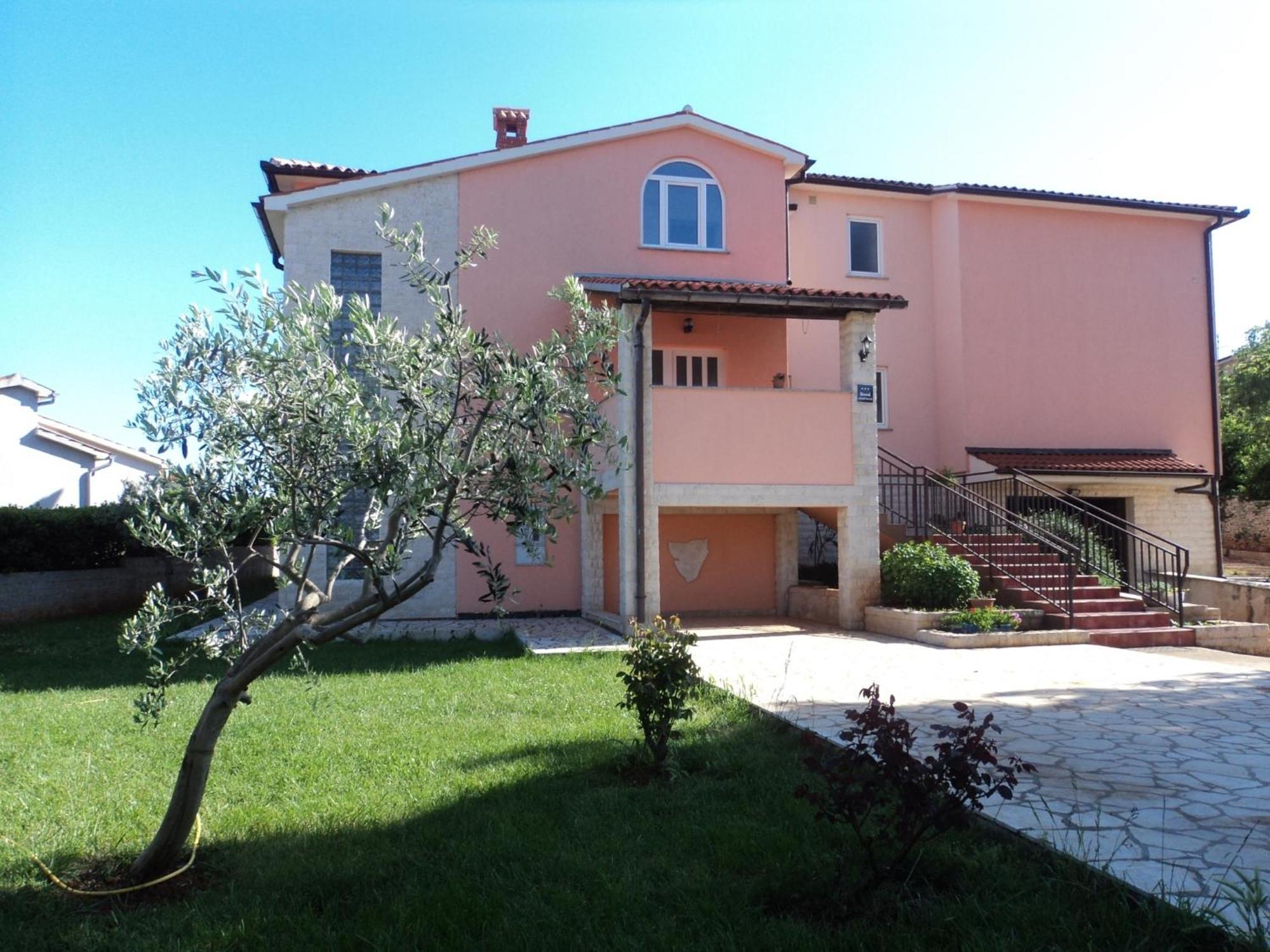 Apartments Vera Лижнян Екстер'єр фото